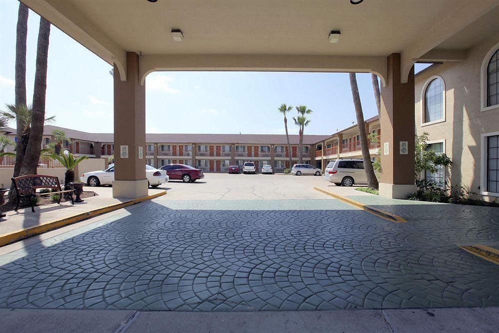 Texas Inn & Suites Pharr/San Juan Exterior foto